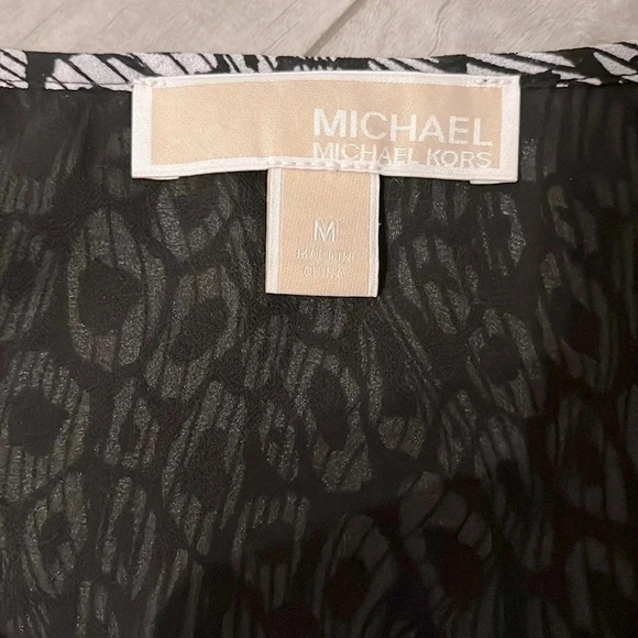 MICHAEL KORS NWOT Animal Print Sleeveless Ruffle Top, Size M - Picture 5 of 13